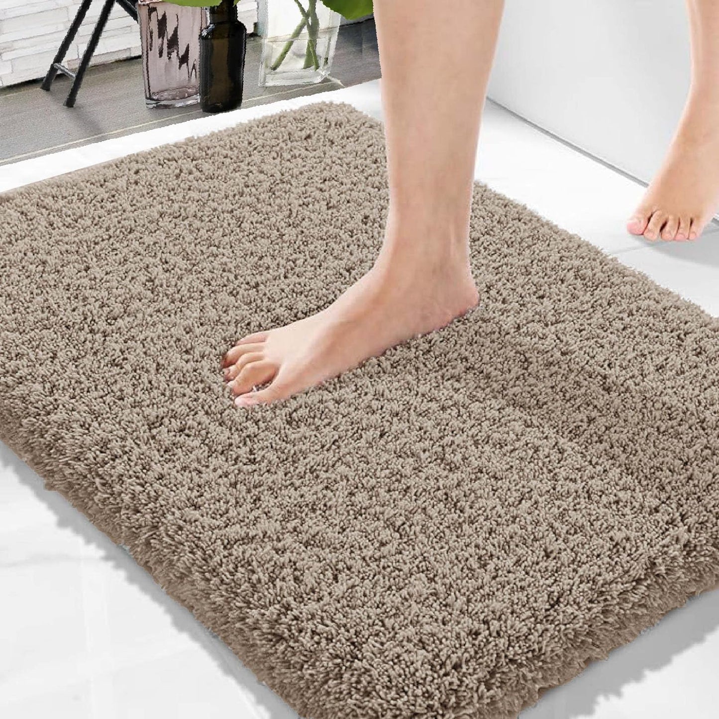 Brand - Solimo Premium Anti-Slip Microfibre Bathmat - 60cm x 40cm, Light Taupe